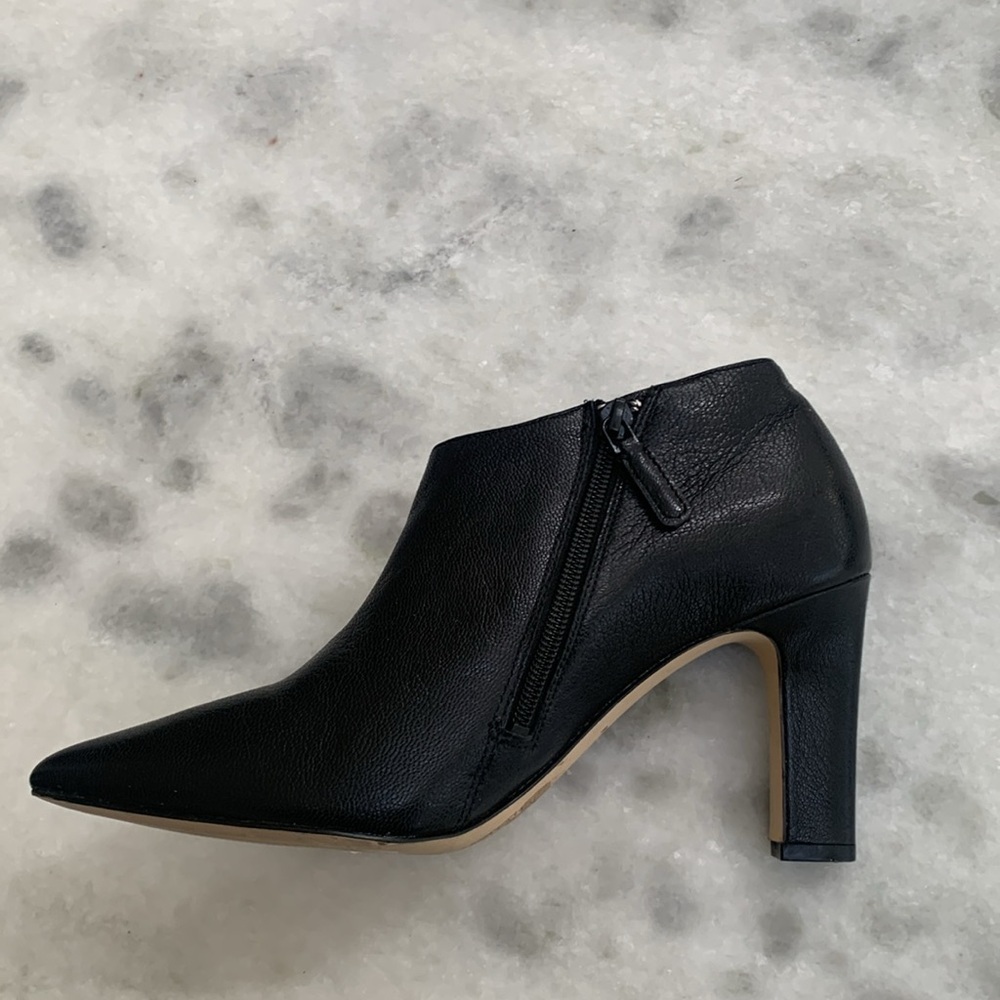 NEW Cole Haan Women's Vestry Pump Boot Hybrid 3.5” Heels 9 - Picture 3 of 7